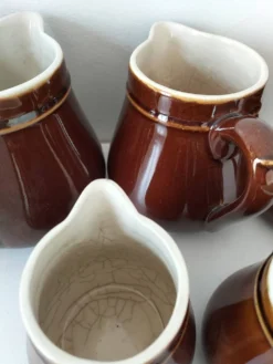 Ensemble pots à lait style bistrot