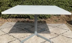 Ensemble Robert Mallet Stevens table à manger et 5 chaises