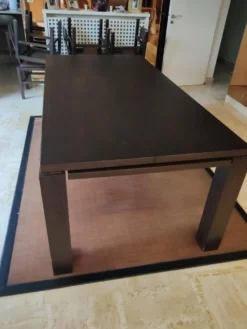 ensemble roche bobois table 2 m+ rallonge et 6 chaises bois massif