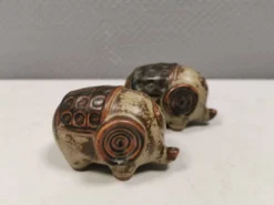 Ensemble sel et poivre danois en céramique formant des éléphants pour Søholm, années 1970-80
