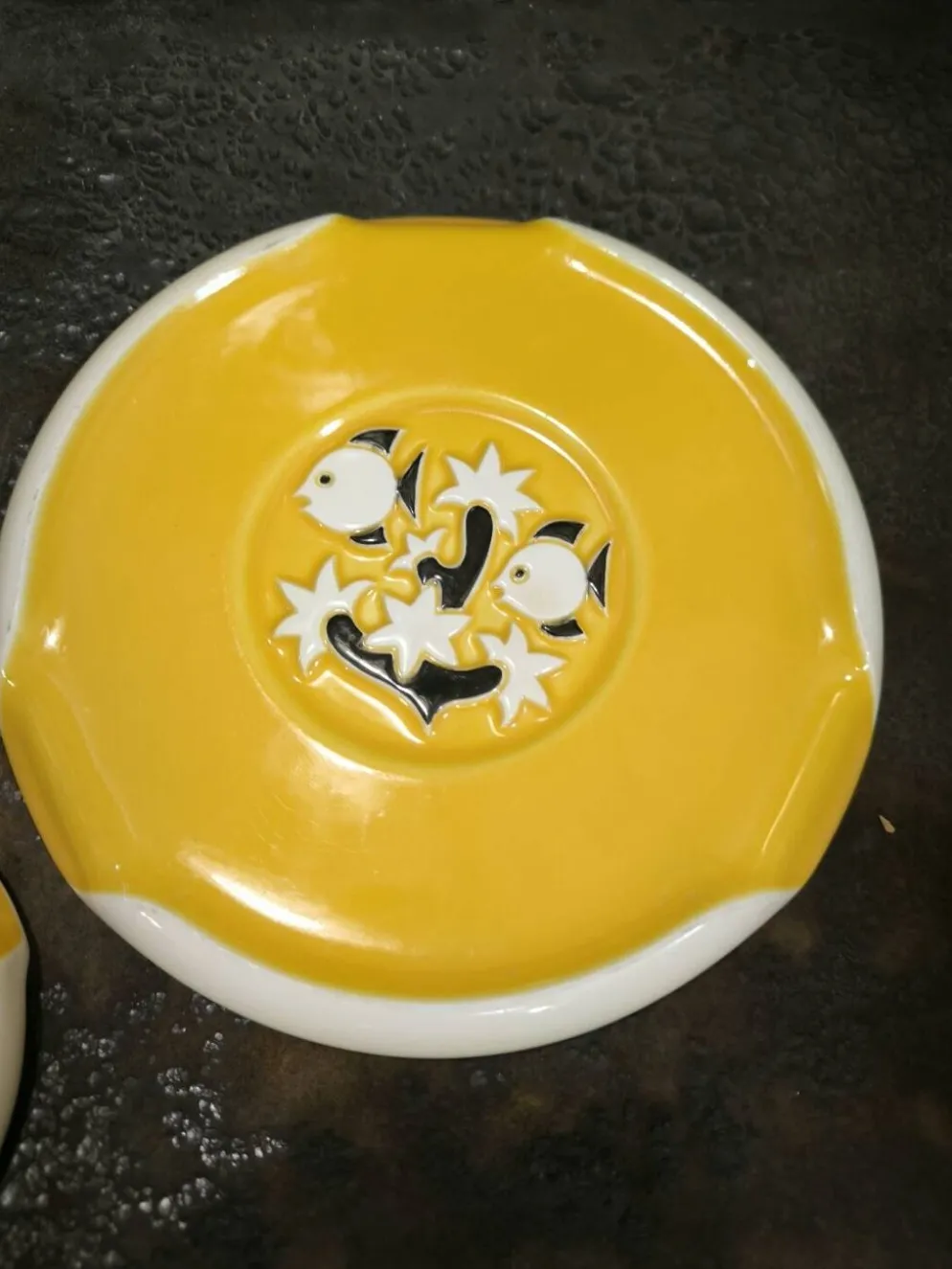 Ensemble sous plat et sous bouteilles 1930