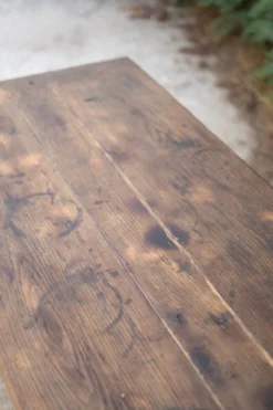 Ensemble table et bancs
