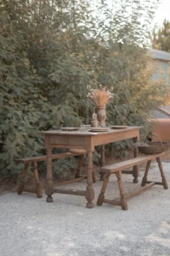 Ensemble table et bancs