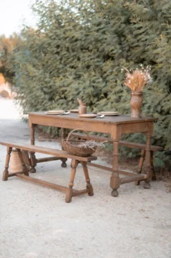 Ensemble table et bancs