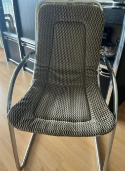 Ensemble table et chaises
