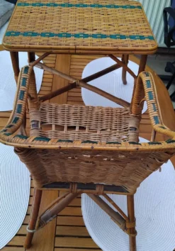 Ensemble table et fauteuil enfant en osier / rotin vintage années 60