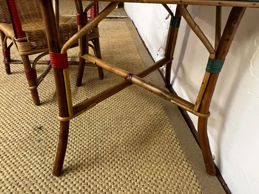 Ensemble table et fauteuil en rotin enfants