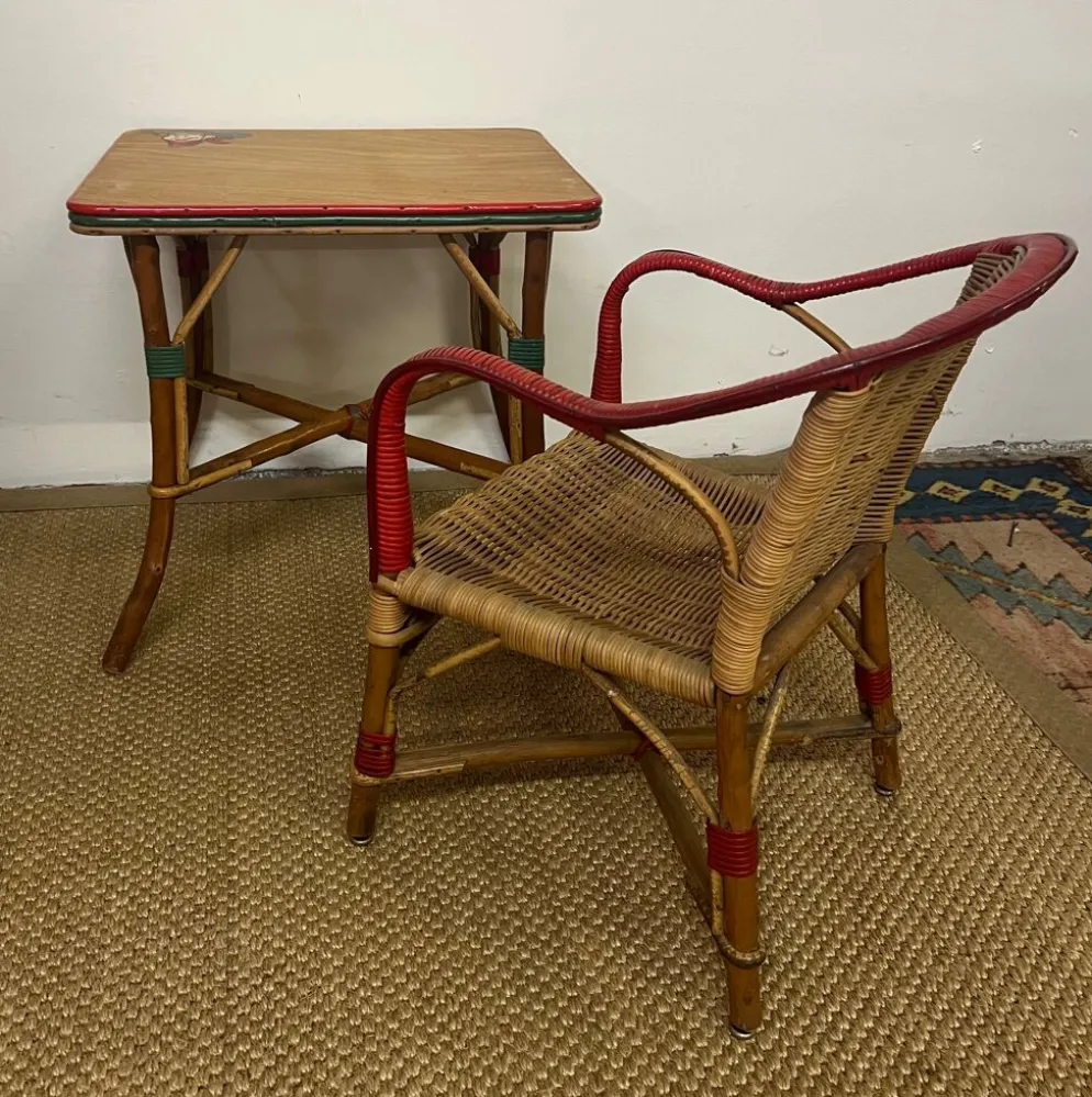 Ensemble table et fauteuil en rotin enfants