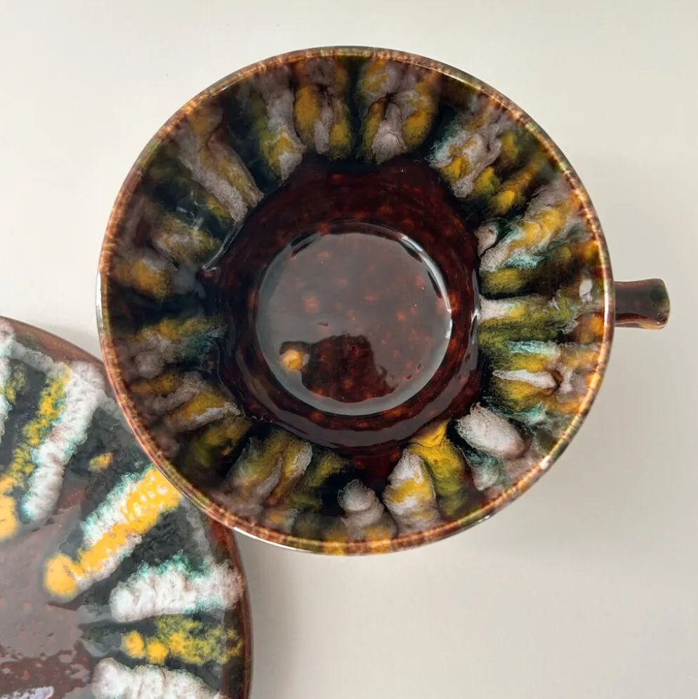 Ensemble tasse et soucoupe pièce unique