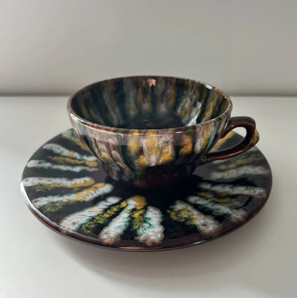 Ensemble tasse et soucoupe pièce unique