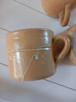 Ensemble 3 tasses anciennes en grès