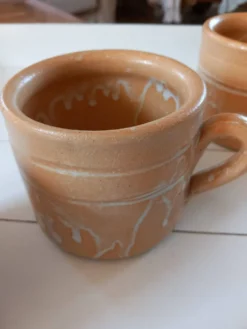 Ensemble 3 tasses anciennes en grès