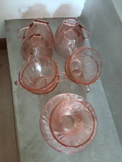 Ensemble 9 tasses Vereco roses