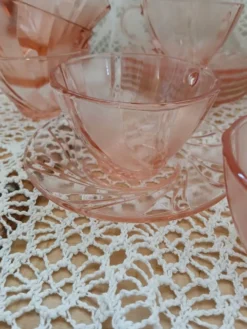 Ensemble 9 tasses Vereco roses