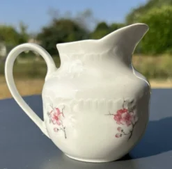 Ensemble à thé ancien en porcelaine de Limoges Chastagner, 3 pièces