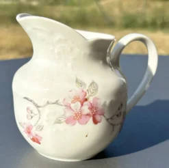 Ensemble à thé ancien en porcelaine de Limoges Chastagner, 3 pièces