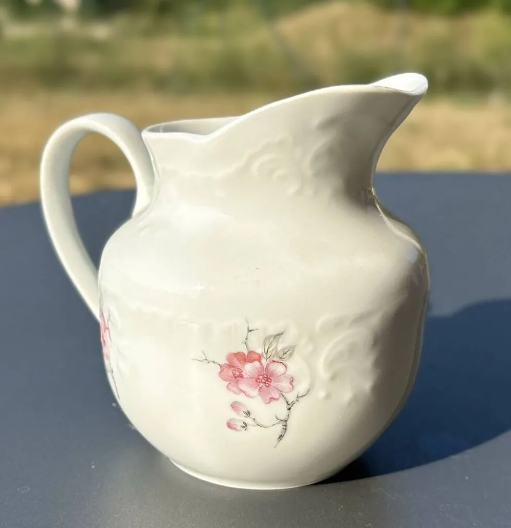 Ensemble à thé ancien en porcelaine de Limoges Chastagner, 3 pièces
