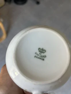 Ensemble à thé ancien en porcelaine de Limoges Chastagner, 3 pièces