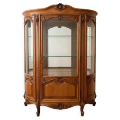 Ensemble vaisselier Louis XV en bois