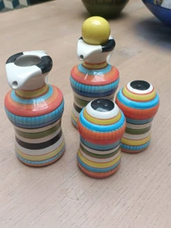 Ensemble vinaigrier, huilier, salière et poivrier