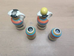 Ensemble vinaigrier, huilier, salière et poivrier