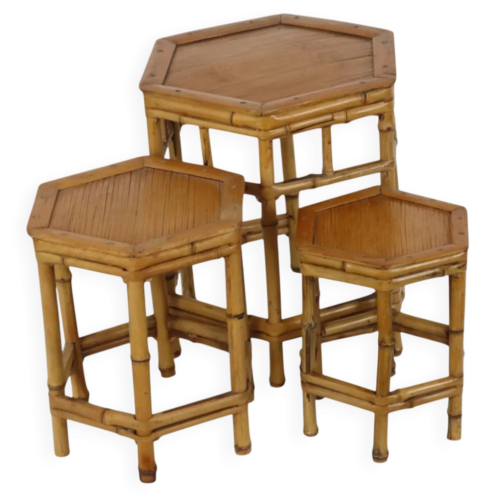 Ensemble vintage de 3 tables d'appoint en bambou et rotin / tables gigognes – style boho