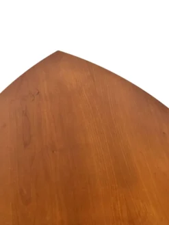 Ensemble vintage de 3 tables d'appoint en bois et métal des années 1980.