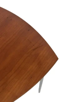 Ensemble vintage de 3 tables d'appoint en bois et métal des années 1980.