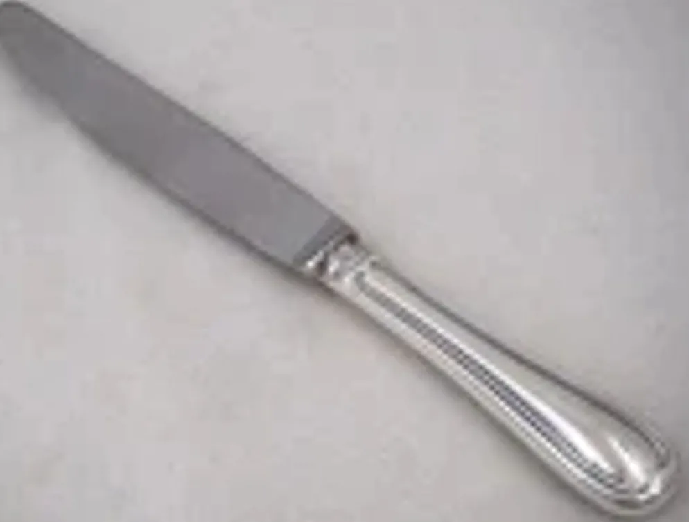 Ercuis Auteuil, 10 couteaux de table en métal argenté, excellent état, 22 cm.
