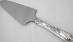 Ercuis Louis XV floral 5 pièces de service, ragout, poisson gâteau métal argenté