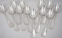 Ercuis Uniplat, Valois, 12 couverts à entremets, dessert, 24 pièces, 18 cm.
