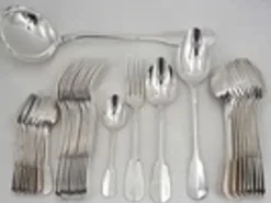 Ercuis Uniplat, Valois, ménagère set 38 pièces en métal argenté, excellent état.