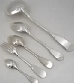 Ercuis Uniplat, Valois, ménagère set 38 pièces en métal argenté, excellent état.