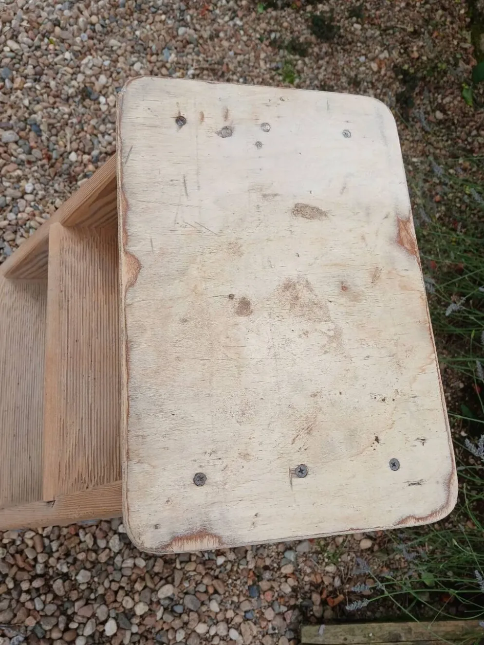 Escabeau ancien en bois