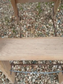 Escabeau ancien en bois