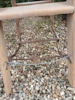 Escabeau ancien en bois