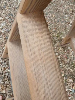 Escabeau ancien en bois
