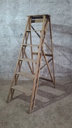 Escabeau d'atelier Manufrance 5 marches – Bois vintage industriel