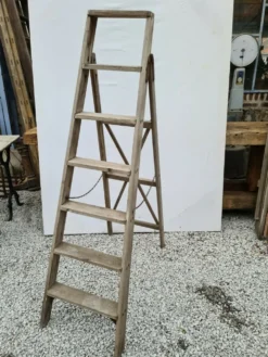 Escabeau de peintre en bois