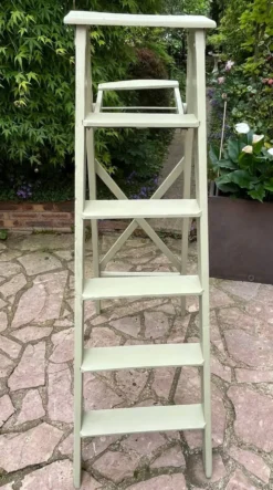 Escabeau de peintre en bois