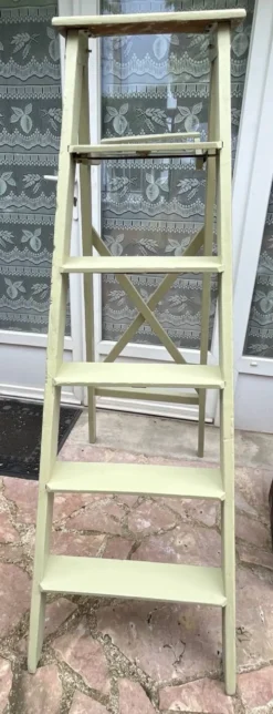Escabeau de peintre en bois