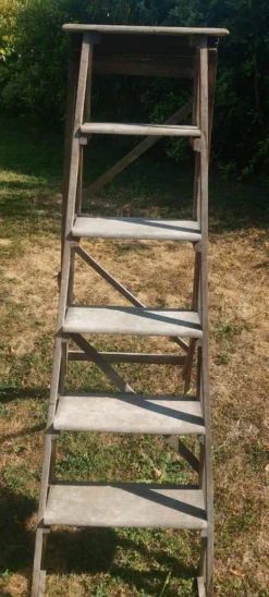 Escabeau de peintre vintage en bois