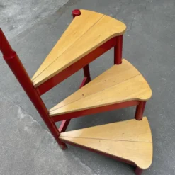 Escalier de bibliothèque de Vico Magistretti pour Cassina