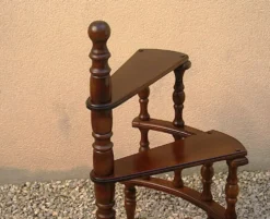 Escalier - Escabeau de bibliothèque