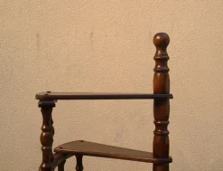Escalier - Escabeau de bibliothèque