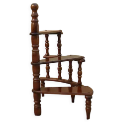 Escalier - Escabeau de bibliothèque