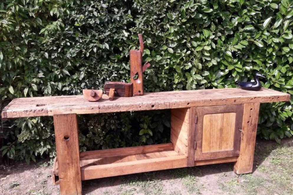 Etabli d’atelier L261xP50xH80,5cm ancien en hêtre