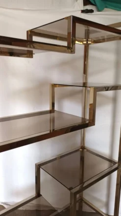Etagere des années 70 attribuée a Willy Rizzo