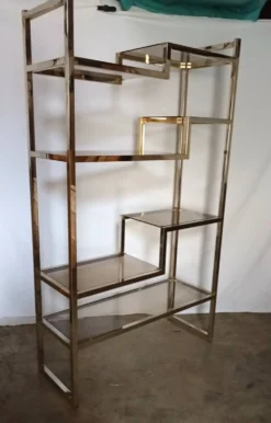 Etagere des années 70 attribuée a Willy Rizzo