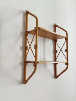 Etagere en rotin vintage
